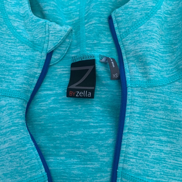 Top - Picture 2 of 2